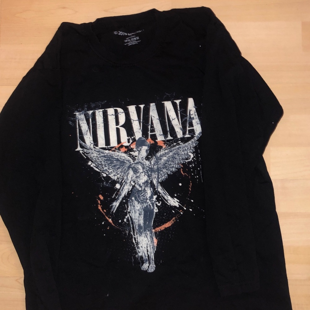 Pretty Little Thing tshirt